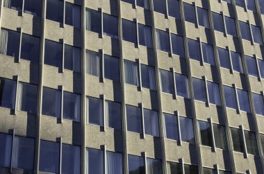 Modern ofis binası cephesi
