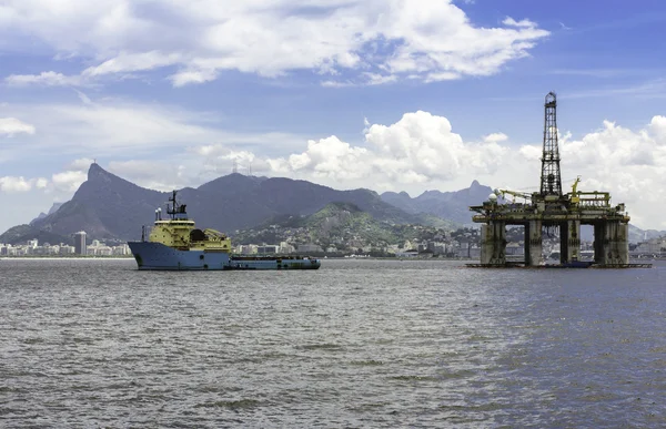 Equipamento de perfuração de petróleo — Fotografia de Stock