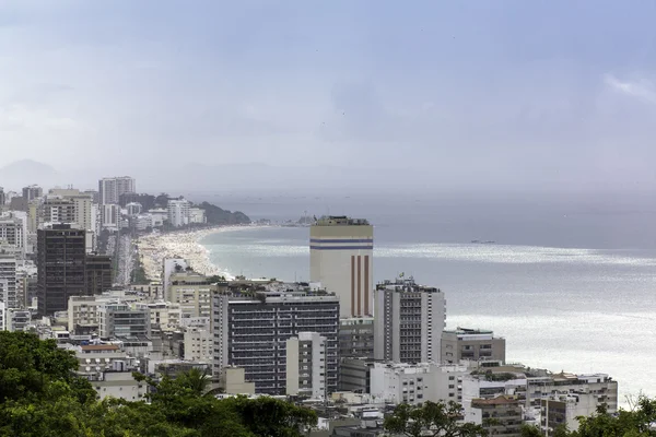 Blick auf den Strand von Ipanema von Alt Lebon — Stockfoto