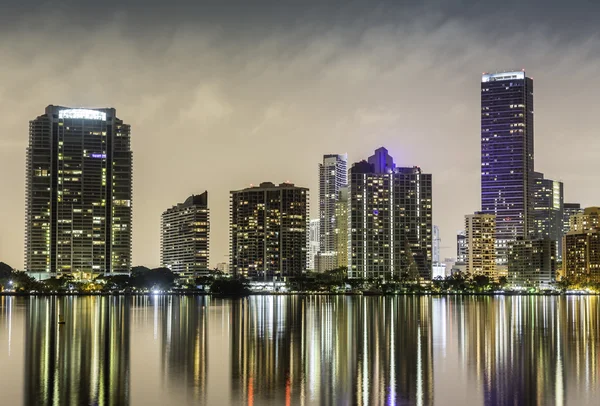 Miami downtown på natten — Stockfoto