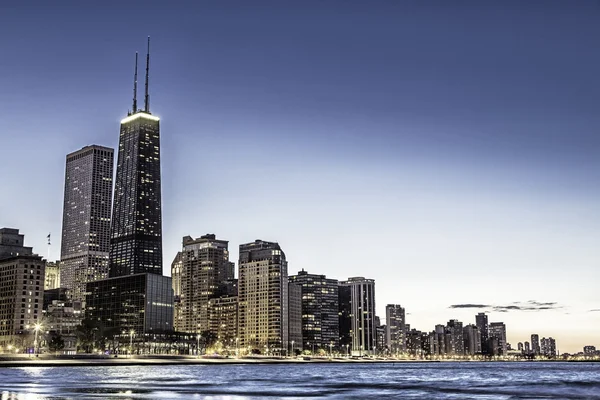 Chicago av skymning — Stockfoto