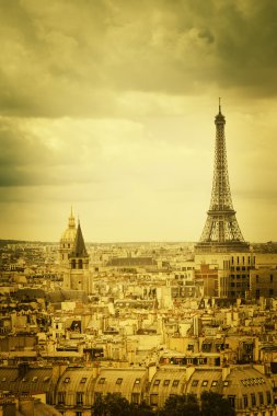 Eyfel Kulesi Paris görüntüleyin