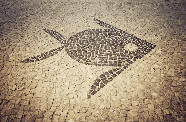 Barra da Tijuca marciapiede mosaico a Rio de Janeiro — Foto Stock