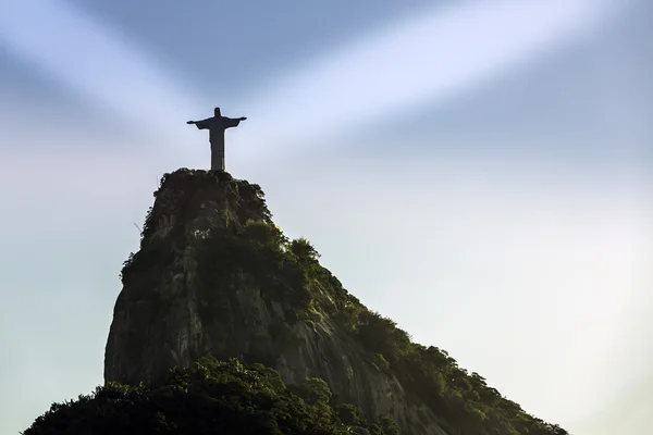 A silhueta Cristo Redentor no Rio de Janeiro, Brasil — Fotografia de Stock