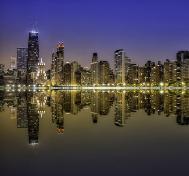 Downtown chicago muhteşem mil tarafından gece