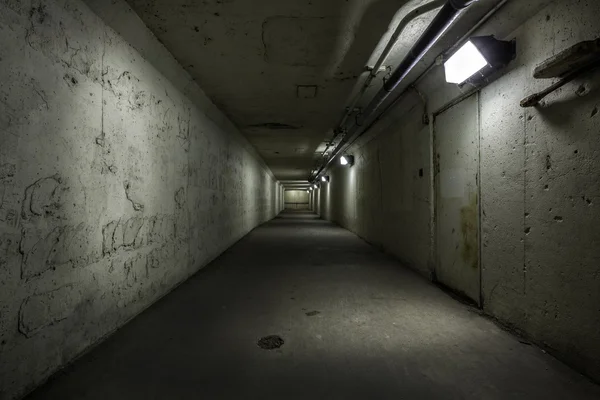Prázdné tunel v noci — Stock fotografie