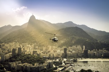 Rio de janeiro Brezilya uçan helikopter.