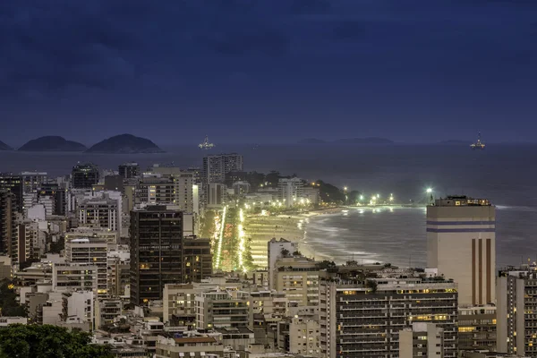 Rio de janeiro w nocy, Brazylia — Zdjęcie stockowe