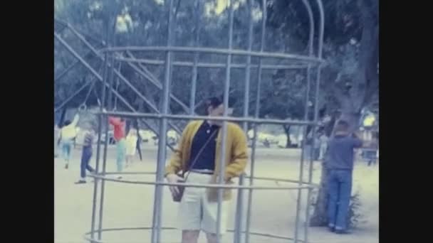 Inglewood Zjednoczone Państwa Grudzień 1960 Ludzie Szczęśliwy Moment Parku Latach — Wideo stockowe