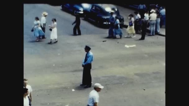 Yeni Orleans Rli 1951 Lerde Kalabalıkta Polis — Stok video