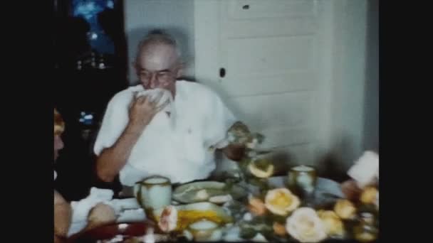 Dallas Spojené Státy Červen 1954 Rodinný Oběd Letech — Stock video