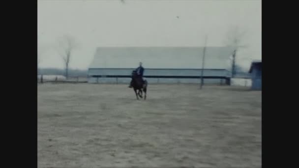 Nisan 1961 Larda Amerika Nın Kırsal Kesimindeki Çiftlik Atı — Stok video