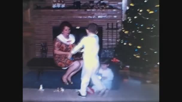 Dallas United States December 1952 Christmas Home Children Tree Presents — стокове відео