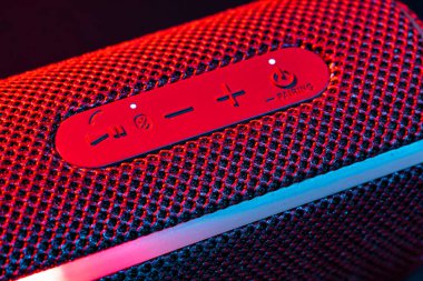 Ses Bluetooth tuşları gece makro detayı