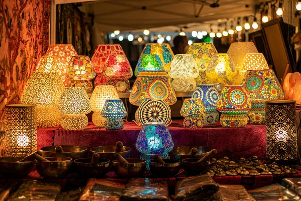 Lâmpadas Exposição Árabe Detalhe Mercado Escuro — Fotografia de Stock