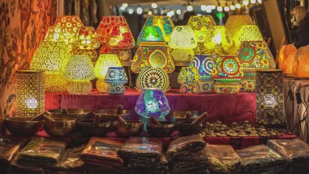 Lâmpadas Exposição Árabe Detalhe Mercado Escuro — Vídeo de Stock