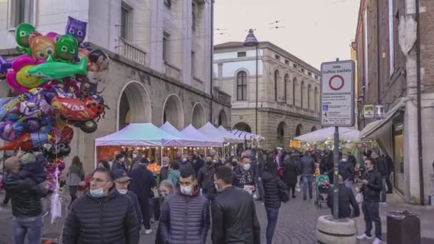 Rovigo Italy October 2021 Traditional Annual Market Crowded Stalls City — Stock Video