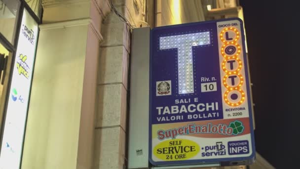 Rovigo Włochy Październik 2021 Iluminowany Włoski Znak Tytoniowy Nocy — Wideo stockowe