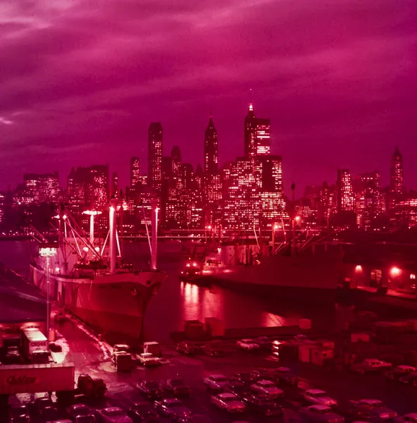 1970年 昭和45年 5月アメリカ ニューヨーク ブルックリンからのバッテリー70年代の夜 — ストック写真