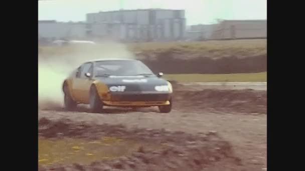 Paříž Francie 1975 Auto Renault Alpský A310 Běží Rychlém Závodě — Stock video