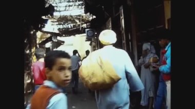MARRAKECH, FOCCO HAZİRAN 1972: 70 'lerdeki insanlarla Marakeş sokak manzarası