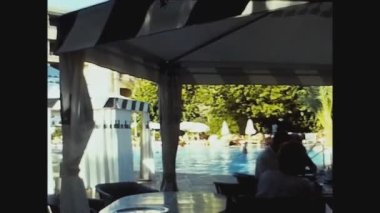 MARRAKECH, FOCCO HAZİRAN 1972: 70 'lerde dinlenen insanlarla Fas' ta tatil manzarası