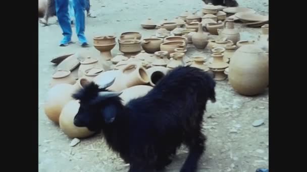Марикеч Марокко Июнь 1972 Бедная Деревня Морозо Годах Уличным Рынком — стоковое видео