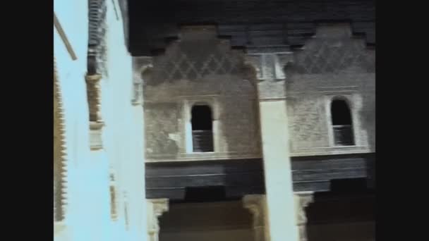 Марикеч Марокко Июнь 1972 Вид Улицу Марракеш Людьми — стоковое видео