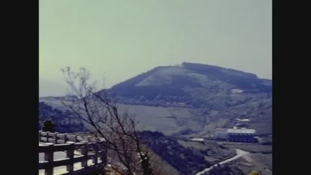 Pobes Spagna Marzo 1973 Paesaggio Collinare Spagnolo Negli Anni — Video Stock