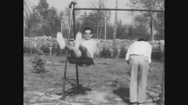 Pobes Span 1973 Nsanlar Bahçe Aile Anılarında Siyah Beyaz Sinemanın — Stok video
