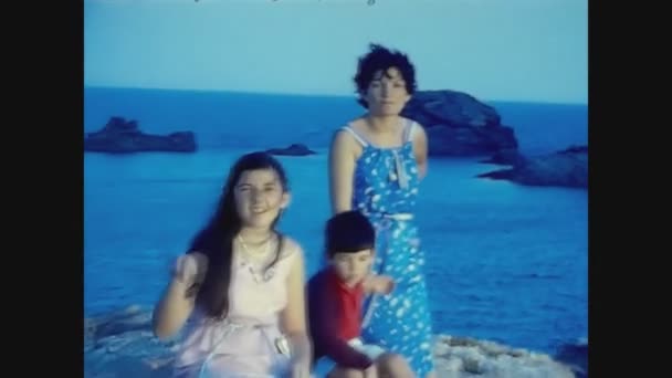 1974年 昭和49年 5月スペイン コルナ 70年代の休暇における家族の記憶 — ストック動画