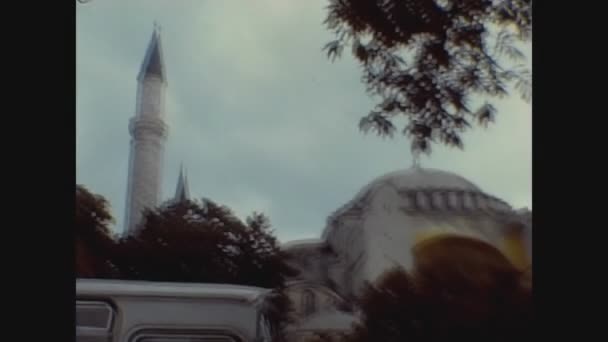 トルコ イスタンブール1981年5月 80年代のイスタンブール市内景観 — ストック動画