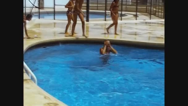 Valencia Spain July 1970 Children Play Pool — 图库视频影像