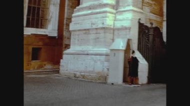 ROME, ITALY HAZİRAN 1975: 70 'lerde St. Peter Meydanı Vatikan Roma