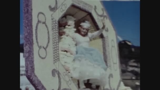 1960年 昭和35年 ジャージー バトル フラワーズ シーン60年代 — ストック動画