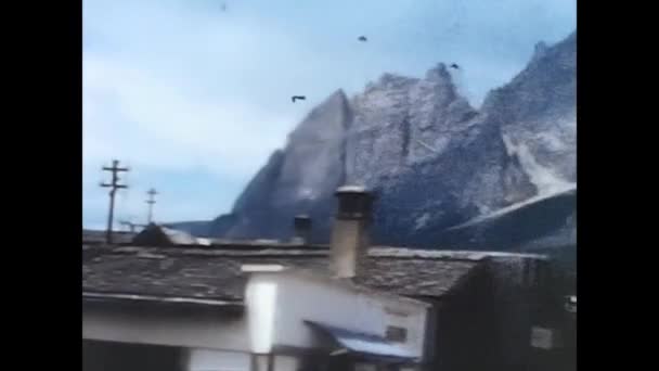 イタリア ドロミテ1962年3月 60年代のドロミテ風景 — ストック動画