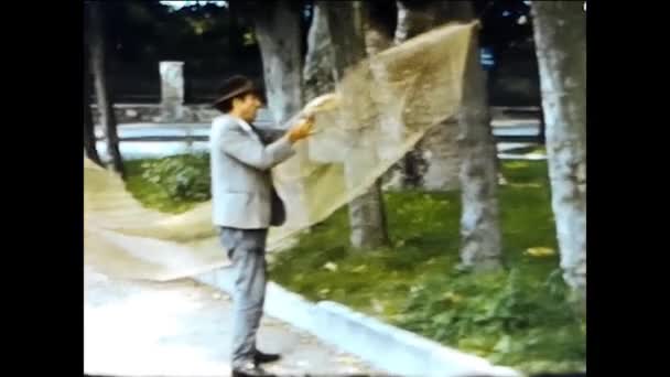 Peschiera Del Garda Italy June 1962 Fisherman River — ストック動画