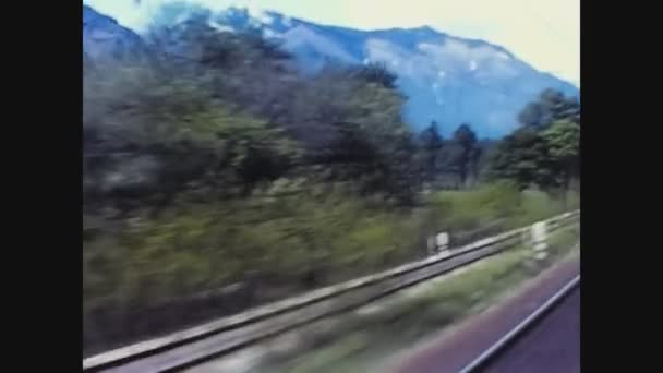 Domodossola Ιταλια Οκτωβριοσ 1969 Ταξιδεύοντας Τρένο Στις Άλπεις Της Δεκαετίας — Αρχείο Βίντεο