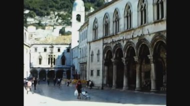 DALMATIA, CROATIA HAZİRAN 1976: 70 'lerde Hvar caddesi manzarası
