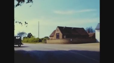 SUSSEX, BİRLİK KINGDOM MAYIS 1969: 60 'larda İngiliz kırsal yollarına sürücü bakış açısı