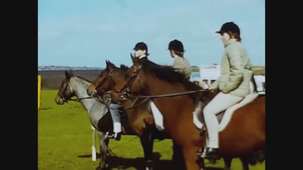 London United Kingdom May 1970 Group Horses Jockeys Riding — стоковое видео