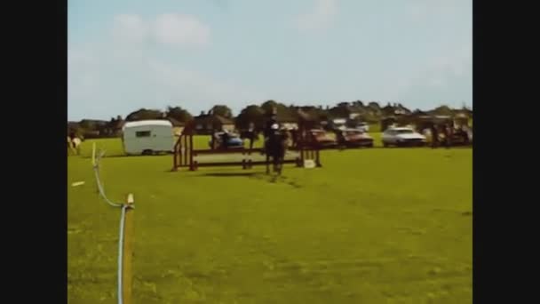 London United Kingdom May 1970 Horses Riding Obstacle Course — Stock Video