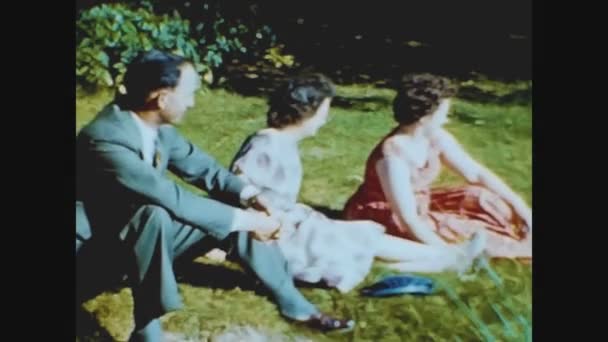 Sussex United Kingdom May 1969 Happy People Relax Sitting Grass — ストック動画
