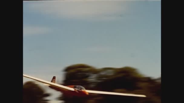 Wernervale United Kingdom June 1969 Aerobatic Thrills Show — Stockvideo