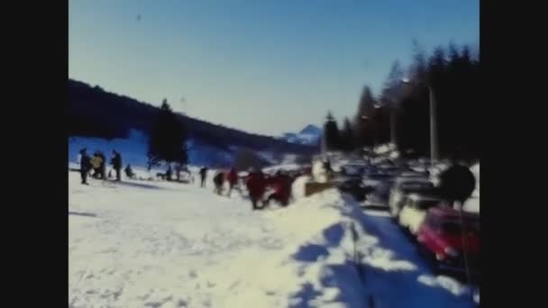 Dolomites Italie Janvier 1969 Etablissement Touristique Dans Les Dolomites Enneigées — Video