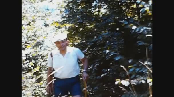 Prabello Itália Julho 1963 Trilha Montanha Verão Caminhada Familiar Nos — Vídeo de Stock