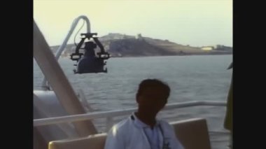 QuARTU SANT 'ELENA, İtalya 1981: 80' lerde Akdeniz 'de insanların portre gezisi