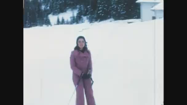 Dolomites Italy January 1970 대스키귀여운 — 비디오