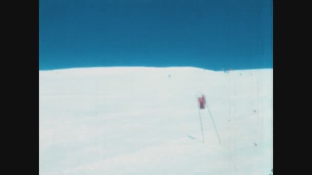 Dolomitos Itália Janeiro 1970 Vista Uma Pista Esqui Nas Dolomitas — Vídeo de Stock