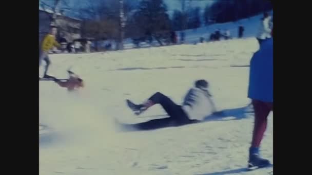 Cortina Italie Janvier 1963 Skieurs Sur Piste Ski Cortina Dans — Video